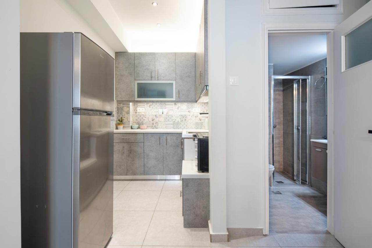 Newly Renovated Cozy Studio Downtown Athena Bagian luar foto
